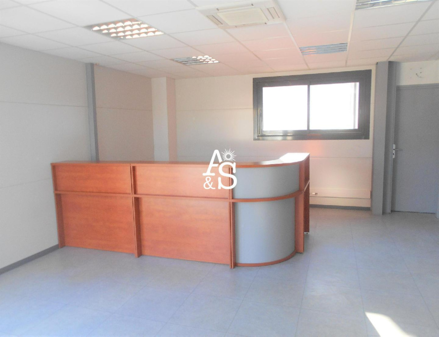 A&S IMMOBILIER, RENTAL Offices, Premises, réf : 1719 / 718049