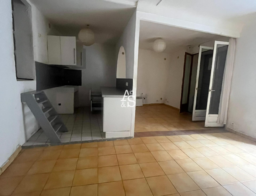 A&S IMMOBILIER, RENTAL Two-room apartments, réf : 1719 / 726707