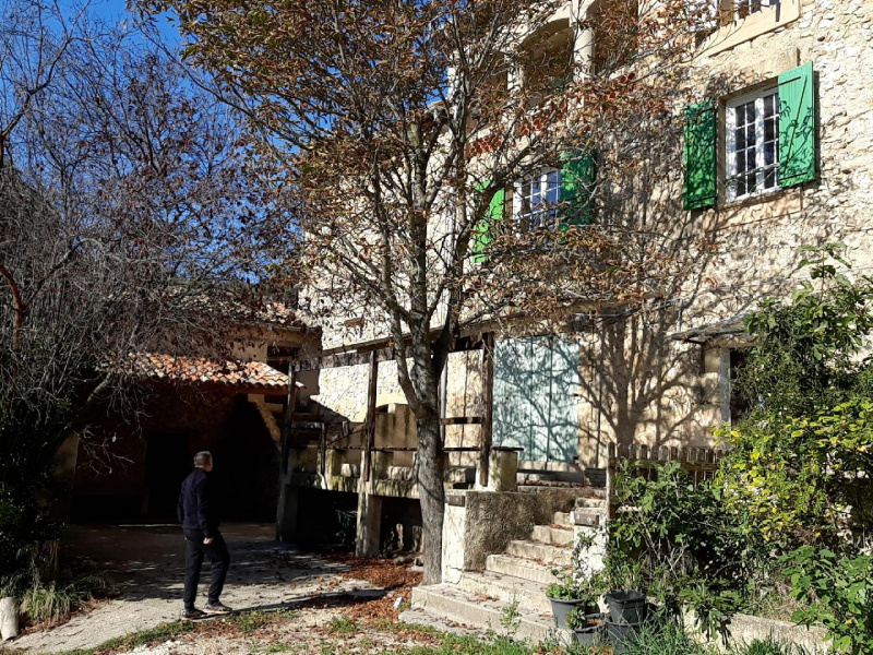 Sale french farmhouse / country house Merindol