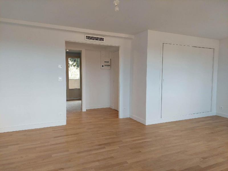 AGENCE SUD LUBERON, VENTE Appartements T3, réf : 594 / 720126