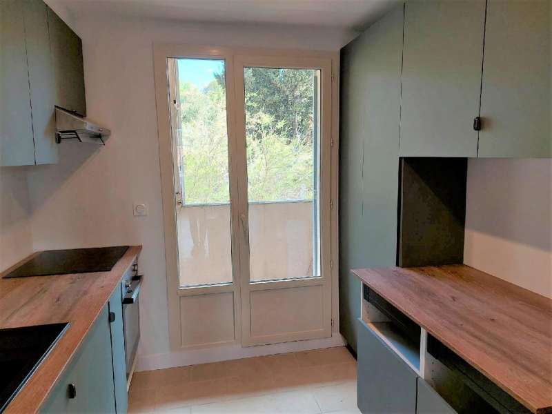 AGENCE SUD LUBERON, VENTE Appartements T3, réf : 594 / 720126